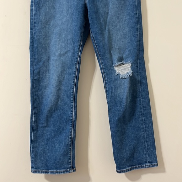Levi’s Wedgie Straight High Rise Medium Wash Denim Jeans Size 29 - Picture 4 of 11